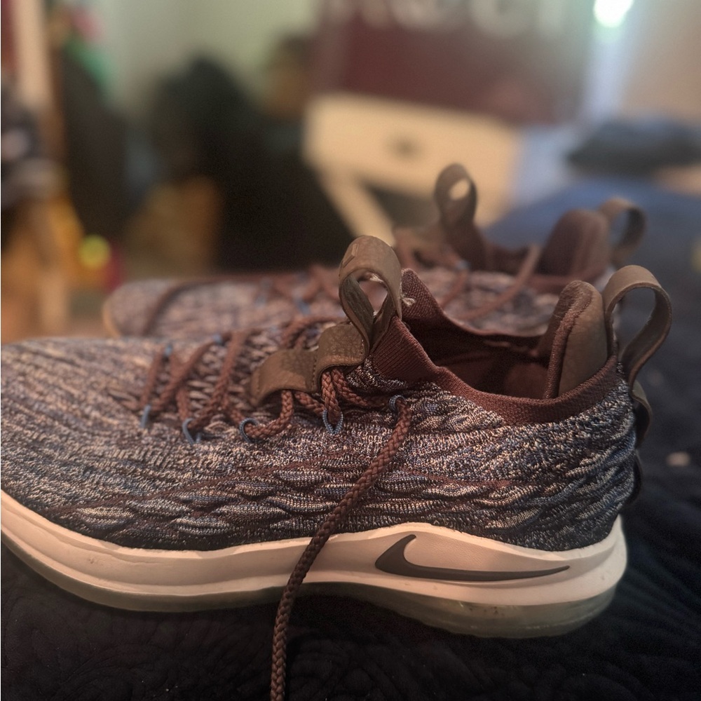 Nike Men's Blue and Brown Knit Sneakers